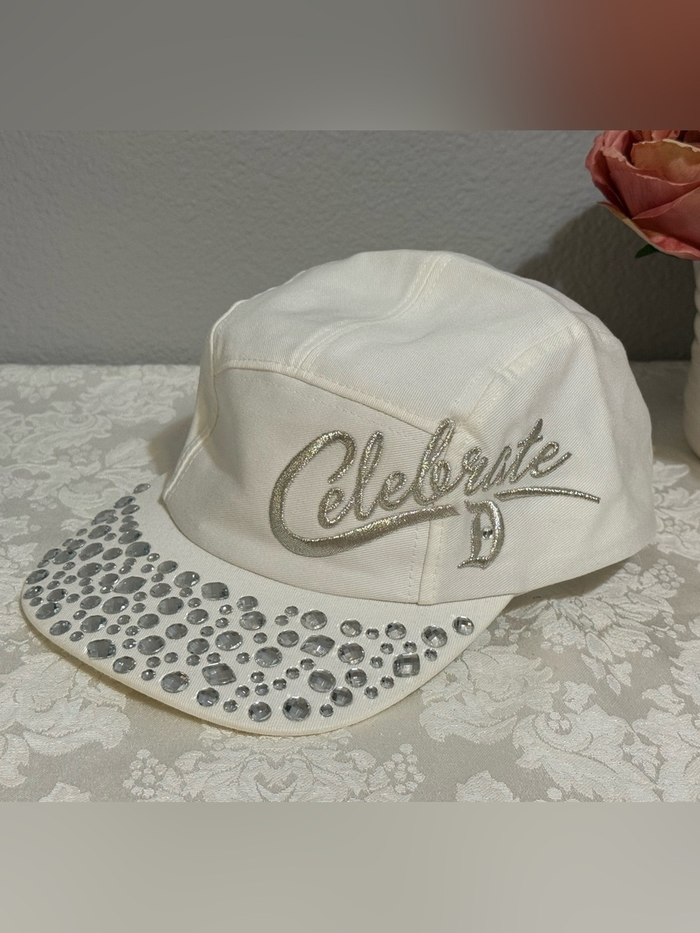 Disney Disneyland 60th Diamond Rhinestone White Hat Women’s NWT